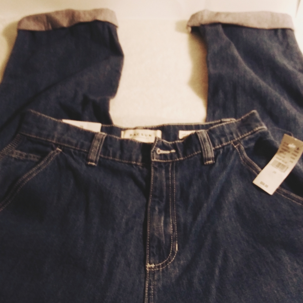 Womens "Mom" 29 Carpenter PacSun